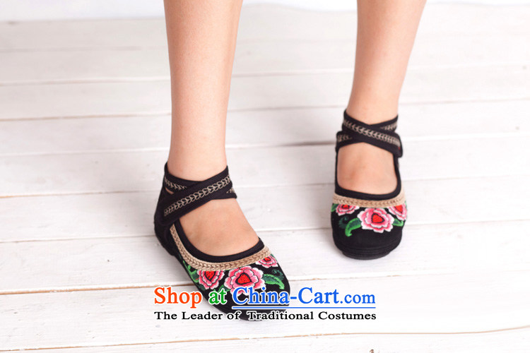 Is small and the old Beijing mesh upper with velcro ethnic women shoes ZCA113 embroidered red 38 pictures, prices, brand platters! The elections are supplied in the national character of distribution, so action, buy now enjoy more preferential! As soon as possible.
