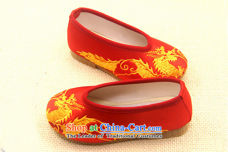 Is small and the ethnic embroidered shoes bottom beef tendon boy of Old Beijing Red 15 pictures ZCA01 shoes, prices, brand platters! The elections are supplied in the national character of distribution, so action, buy now enjoy more preferential! As soon as possible.