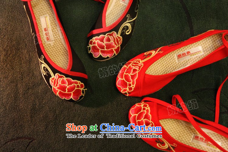 The silk fall of Old Beijing National wind and contemptuous of Mudan mesh upper embroidered shoes red shoes bride shoes, casual marriage with a lady's shoe single slope shoes 303-6 Black 35 pictures, prices, brand platters! The elections are supplied in the national character of distribution, so action, buy now enjoy more preferential! As soon as possible.