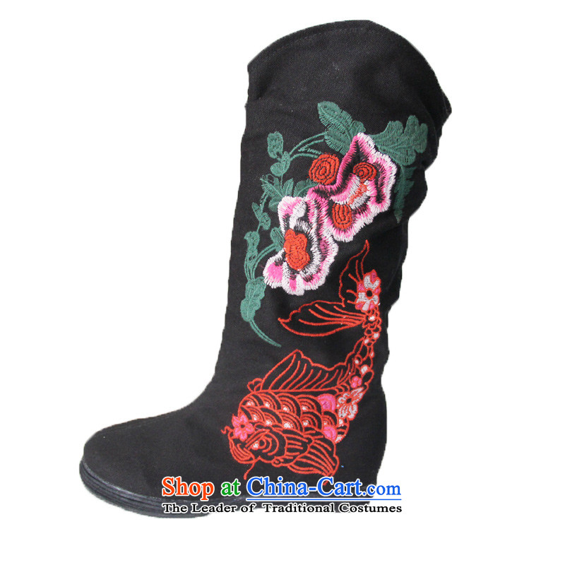 Performing Arts Old Beijing mesh upper end of thousands of embroidered shoes stylish shoe boots upon expiration of black 39 arts home shopping on the Internet has been pressed.