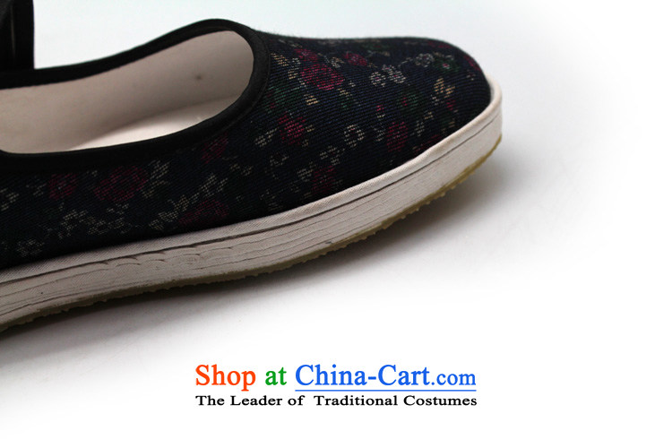 Genuine old step-young of Ramadan Old Beijing mesh upper hand bottom thousands of embroidered mother Lady's temperament shoe glue side throughout the first generation of deep purple 34 pictures, prices, brand platters! The elections are supplied in the national character of distribution, so action, buy now enjoy more preferential! As soon as possible.
