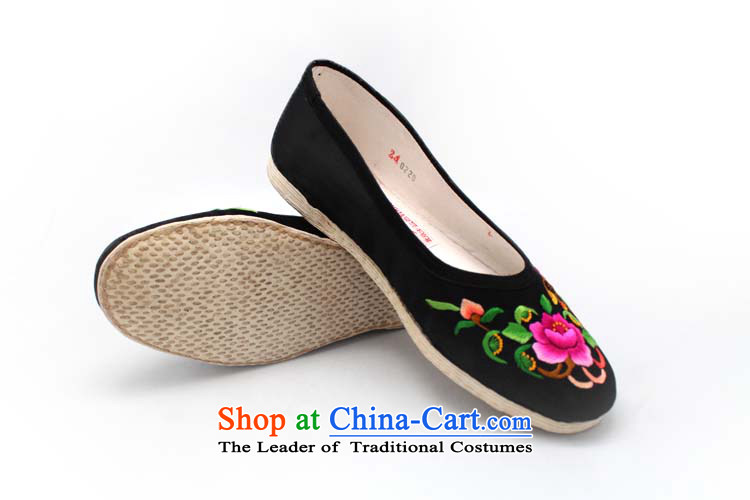 The Chinese old step-young of Ramadan Old Beijing mesh upper hand bottom thousands of embroidered mother Lady's temperament shoes thousands yuan shoes peony flowers red 36 pictures, prices, brand platters! The elections are supplied in the national character of distribution, so action, buy now enjoy more preferential! As soon as possible.