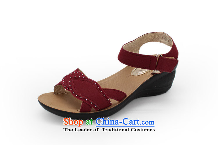 The Chinese old step-mesh upper leakage of Old Beijing Ramadan peace-keeping anti-skid shoe gift LEISURE COMFORT AND BREATHABILITY female sandals B2378 light brown 38 pictures, prices, brand platters! The elections are supplied in the national character of distribution, so action, buy now enjoy more preferential! As soon as possible.