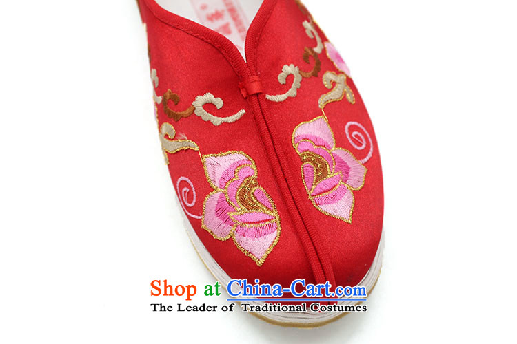 The Chinese old step-young of Ramadan, the old Beijing mesh upper machine, non-slip embroidery mother lady's shoe-glue red satin small garden red 34 pictures, prices, brand platters! The elections are supplied in the national character of distribution, so action, buy now enjoy more preferential! As soon as possible.