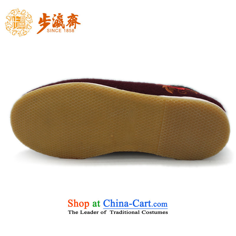 The Chinese old step-young of Old Beijing mesh upper for Ramadan, thousands of bottom apply glue to non-slip Embroidered Gift elderly small-glue embroidery? straight lock cotton red 36 this shoe is too small a concept of a large number of step-by-step-you