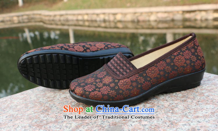 Welcomes the new spring winding the elderly in the breathable mesh upper with old Beijing mother shoes comfortable shoes flat bottom dance L109 embroidered shoes brown 37 pictures, prices, brand platters! The elections are supplied in the national character of distribution, so action, buy now enjoy more preferential! As soon as possible.