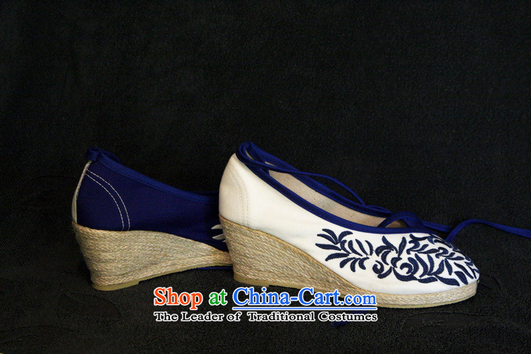 The silk fall of Old Beijing National wind the the high-heel shoes slope with the embroidered shoes porcelain straps mesh upper leisure shoes 301-6 white 37 pictures, prices, brand platters! The elections are supplied in the national character of distribution, so action, buy now enjoy more preferential! As soon as possible.