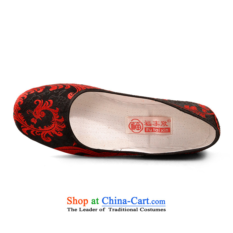 Fu Tai Yan Old Beijing mesh upper end of thousands of manually female traditional mesh upper ethnic satin mother shoe satin $ 40 at sea Phoenix Fu Tai Yan Shopping on the Internet has been pressed.