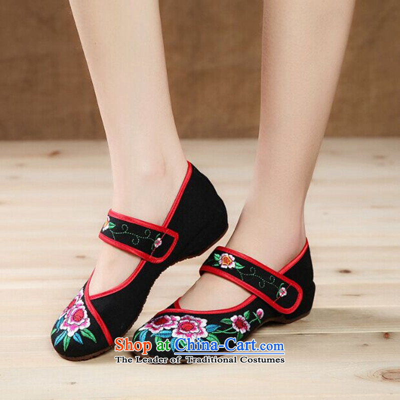 Mesh upper with new product lines for autumn and winter beef tendon bottom slope behind with increased revival mode round head soft bottoms marriage shoes . 40 black shoes chin world shopping on the Internet has been pressed.