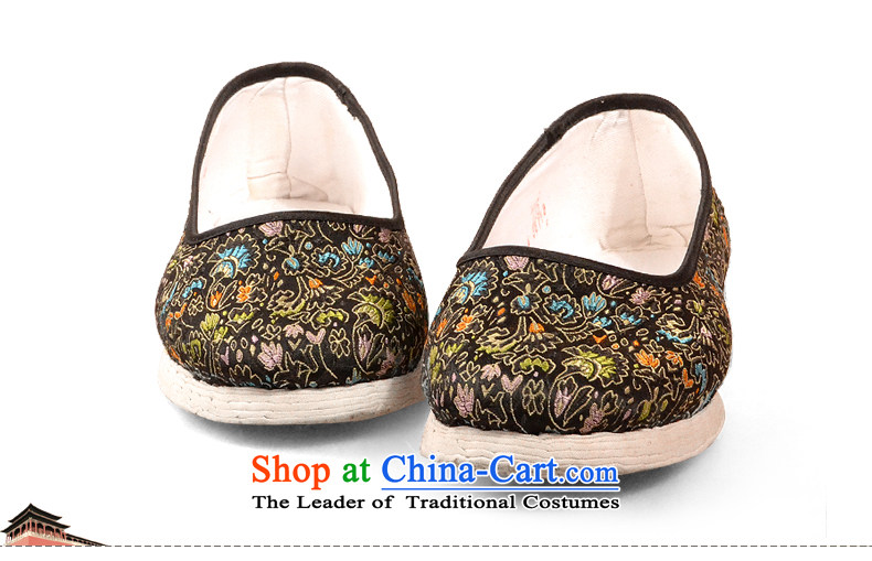 Fu Tai Yan women shoes bottom thousands of old Beijing mesh upper women of ethnic flat bottom manually satin embroidered cockscomb Gigabit backplane cockscomb sea 38 pictures, price $, brand platters! The elections are supplied in the national character of distribution, so action, buy now enjoy more preferential! As soon as possible.