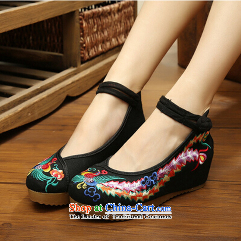 Mesh upper with old Beijing women shoes spring and fall of ethnic embroidered shoes slope with shoes increased thick square Dance Shoe red 38, Chin world shopping on the Internet has been pressed.