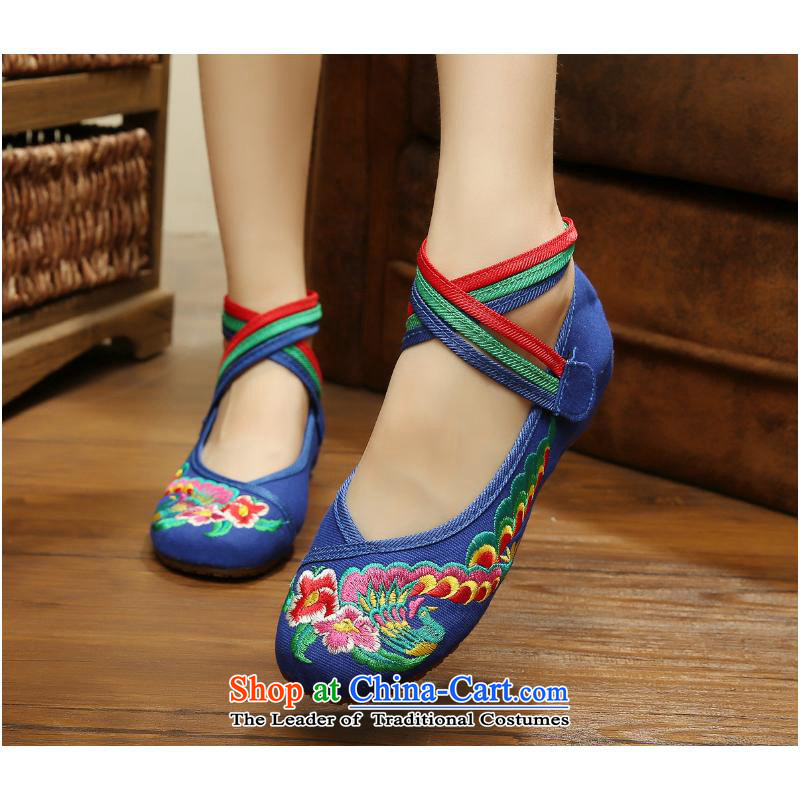The autumn 2015 new light women shoes to Seven Colored beef tendon bottom color embroidered peacock ethnic old Beijing Chinese soft bottoms xhx mesh upper Blue 37