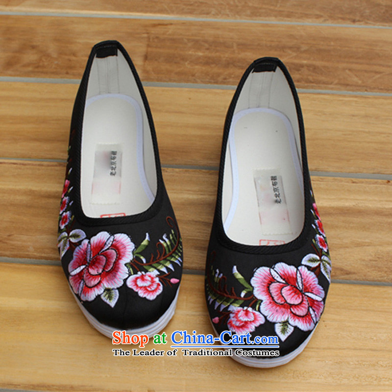 National wind of Old Beijing peony flowers damask fabric-mesh upper end of thousands of women's shoes wedding mesh upper hand embroidered ground cloth shoes TA-8 female black 38