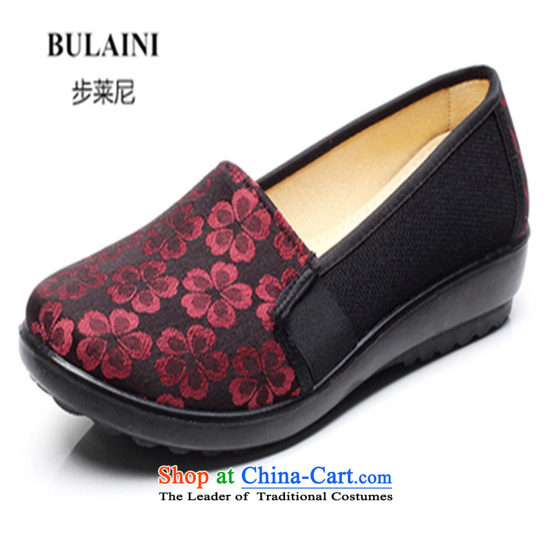 Step-by-step approach of?Old Beijing 2015 mesh upper for women through the spring and fall flat with mother shoe soft bottoms of older persons in the womens single embroidered shoes, Grandma shoes Red?37