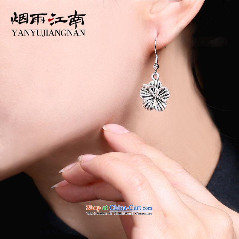 Take positive Miao silver earrings ethnic Chinese Wind Flower No Kungkuan ear fall arrest earrings ear ornaments jewelry Ear Clip female, rain Gangnam , , , shopping on the Internet