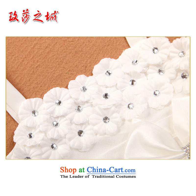 White humorous student activities show the princess skirt skirt wedding flower girls serving white petals with shoulders with the super star ribbons White gauze 140 Elizabeth City has been pressed in the Online Shopping