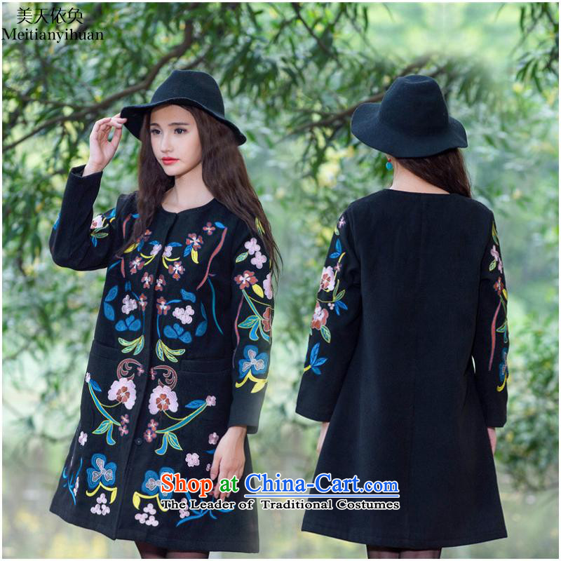 2015 Autumn and winter ethnic new embroidered neck long coats of female FZ559??3XL black