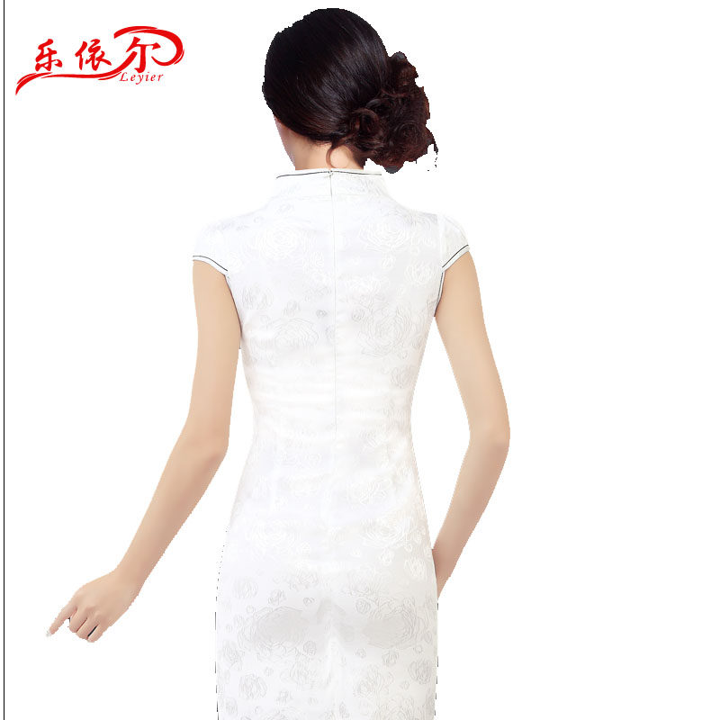 In accordance with the American-branded 2015 Summer embroidered short sleeves cheongsam retro landscapes modified Sau San cheongsam dress female white XXL, Lok (leyier under) , , , shopping on the Internet
