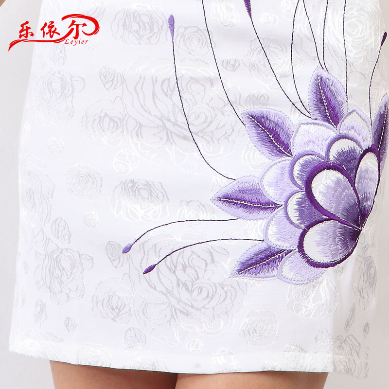 In accordance with the American-branded 2015 Summer embroidered short sleeves cheongsam retro landscapes modified Sau San cheongsam dress female white XXL, Lok (leyier under) , , , shopping on the Internet