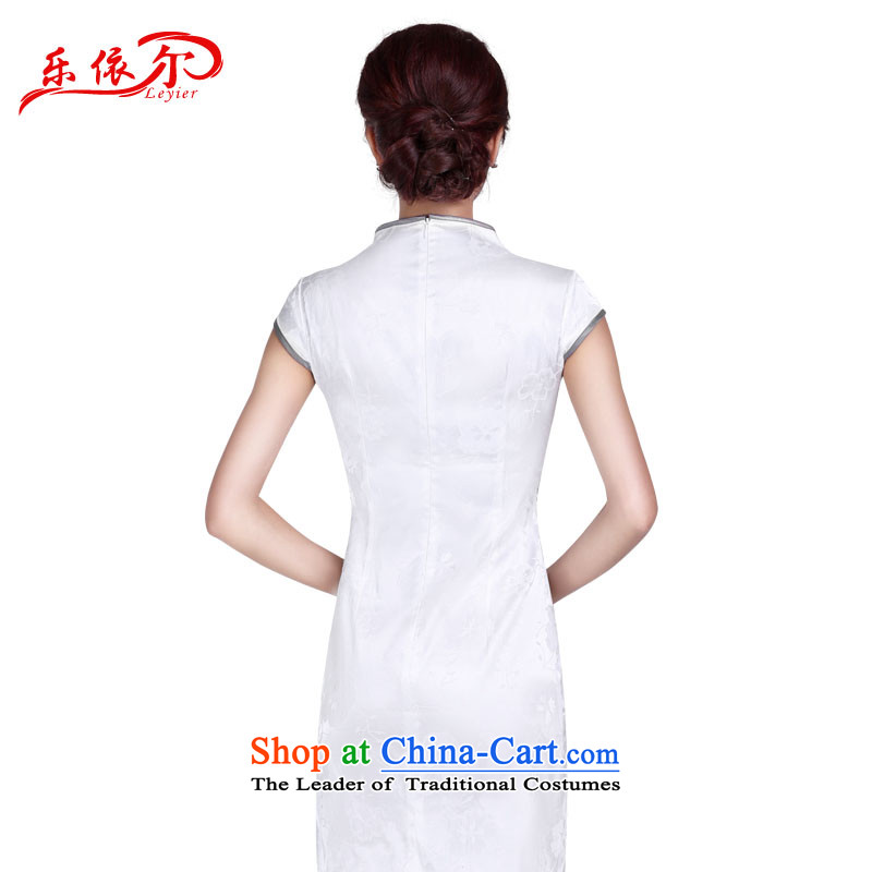 In accordance with the American's summer lady's skirt female embroidery cheongsam will improve short of qipao qipao daily retro qipao Sau San LYE8803 white XXL, Lok (leyier under) , , , shopping on the Internet
