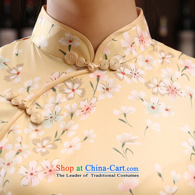 Morning new qipao Land summer short of improvement and Stylish retro herbs extract silk cheongsam dress little Chinese spent the morning light yellow M land has been pressed shopping on the Internet