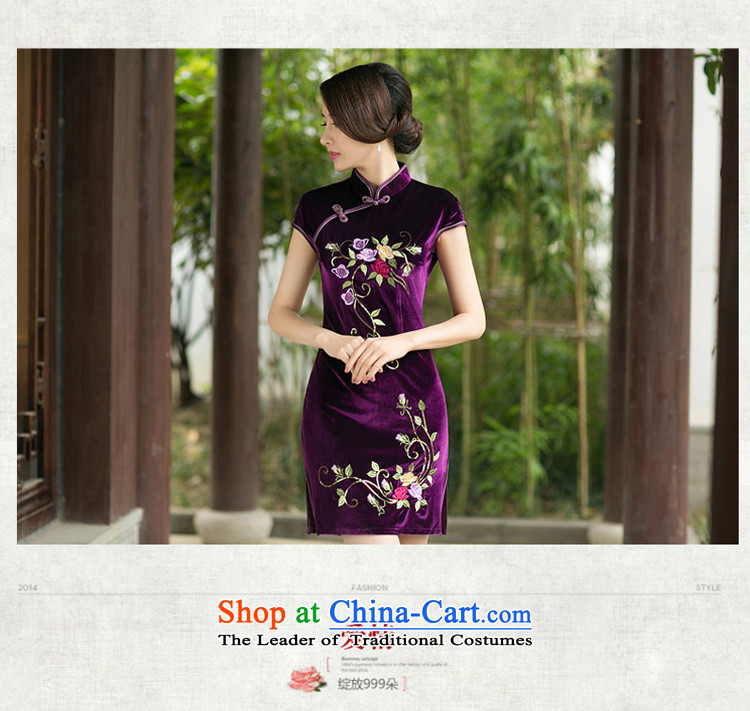 With the Chinese  New Year 2015 Spring temperament embroidery qipao Stylish retro-day 