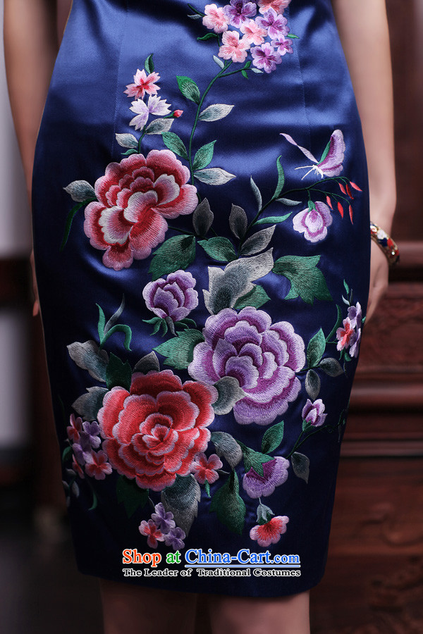 Love of birds in Spring 2015, the Lab new short-sleeved manually push embroidered heavyweight Silk Cheongsam QD444 figure XL Photo, prices, brand platters! The elections are supplied in the national character of distribution, so action, buy now enjoy more preferential! As soon as possible.