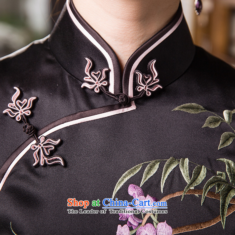 The Wu female red 2015 Summer New Silk Cheongsam dress Ms. retro long herbs extract elegant hand Embroidery Stamp Black Zi Teng Fa XL, Wu female red , , , shopping on the Internet
