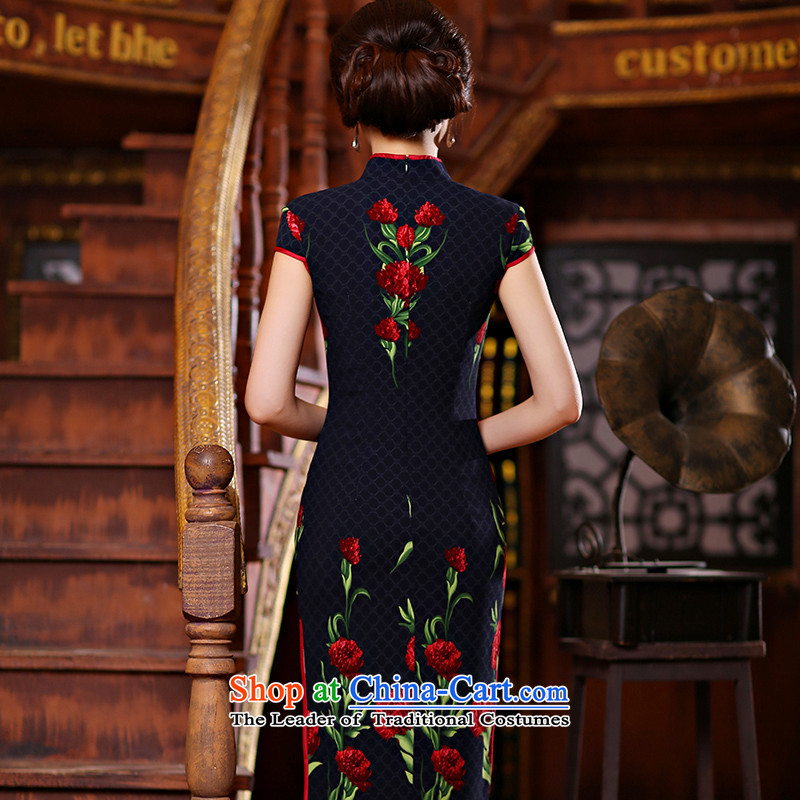 There is a new spring 2015 embroidered new cheongsam dress improved stylish 7 cuff retro long qipao QP1005 S is embroidered bride shopping on the Internet has been pressed.