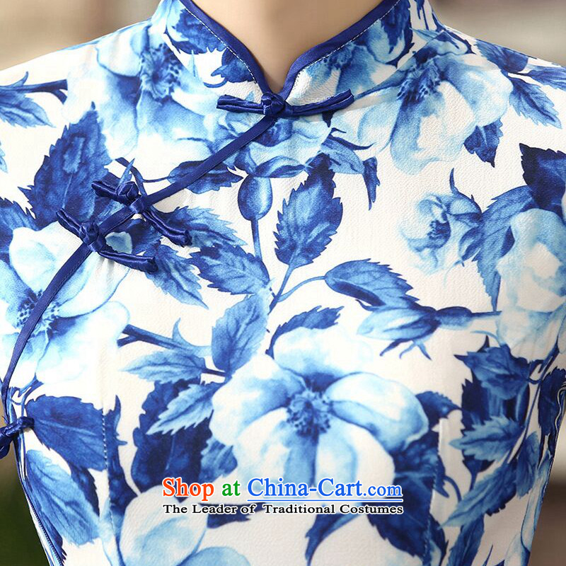 Take the new figure female Chinese daily retro porcelain silk dresses qipao gown length improved dinner as  it has been pressed 2XL, shopping on the Internet