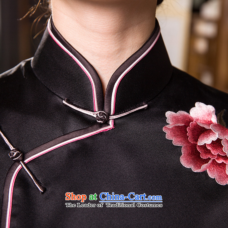 The Wu female red 2015 Summer new president-to-day handicraft embroidery pure black silk cheongsam dress Chinese herbs extract long elegant black XL, Wu stamp female red , , , shopping on the Internet