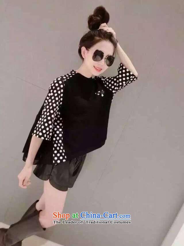 The speaker of the new Korean version of 2015, Gigi Lai stylish cloak small shirt stitching thread knitting clothes leather U shorts kit black L picture, prices, brand platters! The elections are supplied in the national character of distribution, so action, buy now enjoy more preferential! As soon as possible.