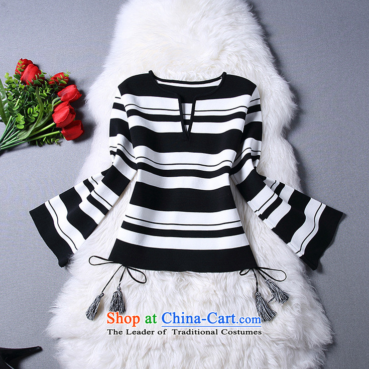 The Black Butterfly European sites by 2015 Autumn new classic black and white streaks V-Neck edging horn cuff Knitted Shirt + knitting shorts picture color M brand, prices, picture platters! The elections are supplied in the national character of distribution, so action, buy now enjoy more preferential! As soon as possible.