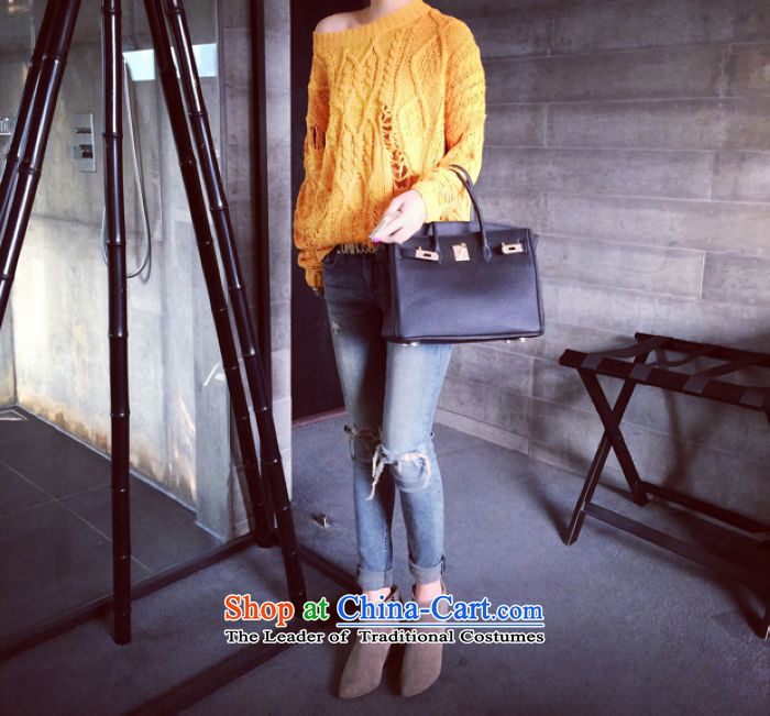 The early spring and autumn 2014 replace Korea Sophie version of large numbers of ladies casual stylish mm thick lazy holed sweater relaxd clothes yellow are code picture, prices, brand platters! The elections are supplied in the national character of distribution, so action, buy now enjoy more preferential! As soon as possible.