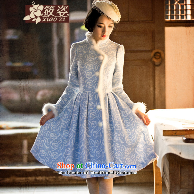 Gigi Lai Siu-white rose by 2015 autumn and winter retro small fresh warm rose gross stamp? overcoat blue white flowers?PUERTORRICANS pre-sale 35 days_
