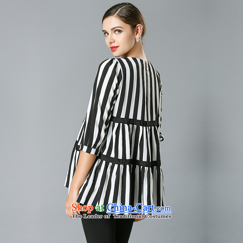 The Ni dream to increase women's wear shirts for Europe and the 2015 autumn new stylish vertical streaks T-shirt female video thin black and white streaks XXXXXL, y3342 shirt, Connie Dream , , , shopping on the Internet