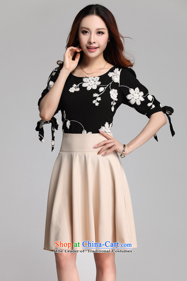 C.o.d. Package Mail 2015 Summer new stylish casual temperament classic Korean large Fat MM fifth cuff round-neck collar embroidered dress really two kits apricot color T-shirt XL Photo, prices, brand platters! The elections are supplied in the national character of distribution, so action, buy now enjoy more preferential! As soon as possible.
