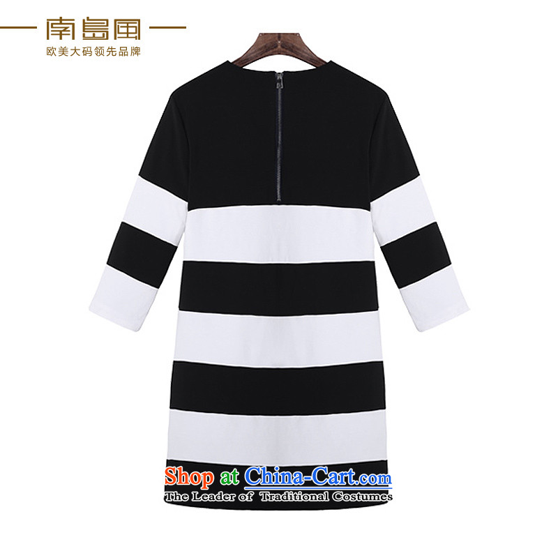 The South Island of New Europe and the 2015 wind larger female thick mm thin black and white animals fall graphics patterns dresses large black 2XL, South Island wind shopping on the Internet has been pressed.