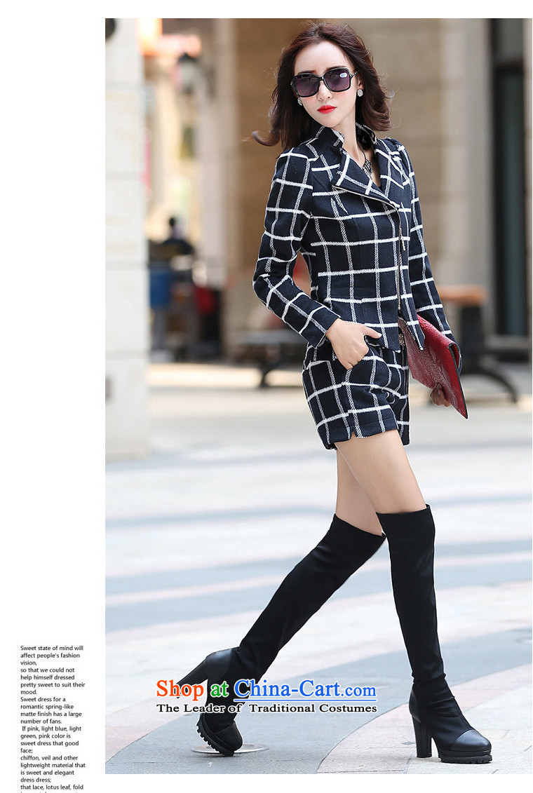 The new Korean autumn 1464#2015 version temperament aristocratic stylish gross shorts Kit? 
