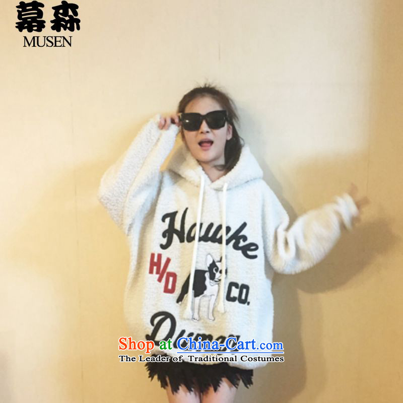 The  2015 autumn and winter sum Korean women xl relaxd casual cartoon thick MM200 catty lamb maoulen cap sweater XXXL, white curtain sum shopping on the Internet has been pressed.