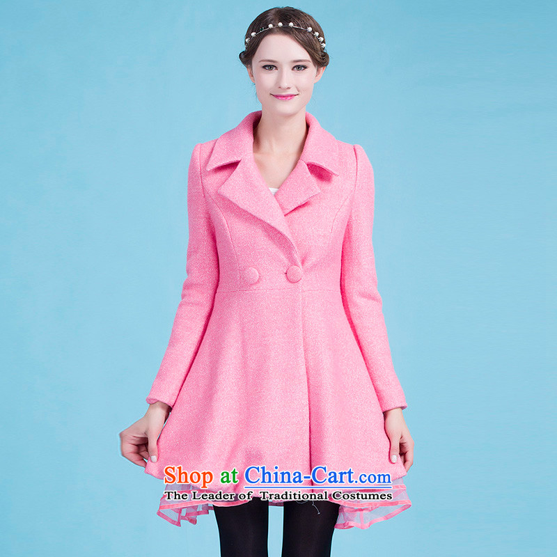 Blue silk Doi _lansda_ Sau San petticoats a wool coat J13414015110 emblazoned with the pink M