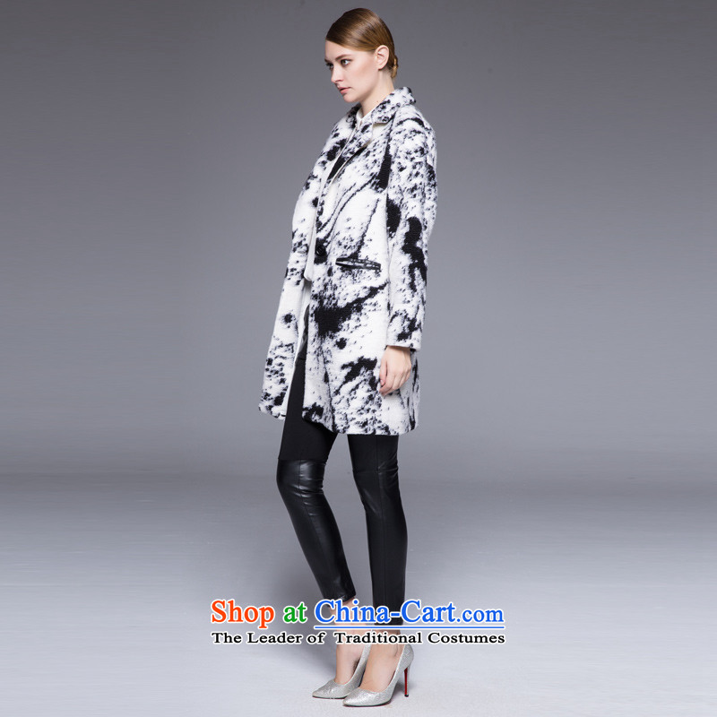 Black and white stylish look MAXILU coats, Hayek terrace black and white stylish coat Hayek, temperament terrace stylish black and white coats quote ,MAXILU temperament black and white stylish coat temperament Quote