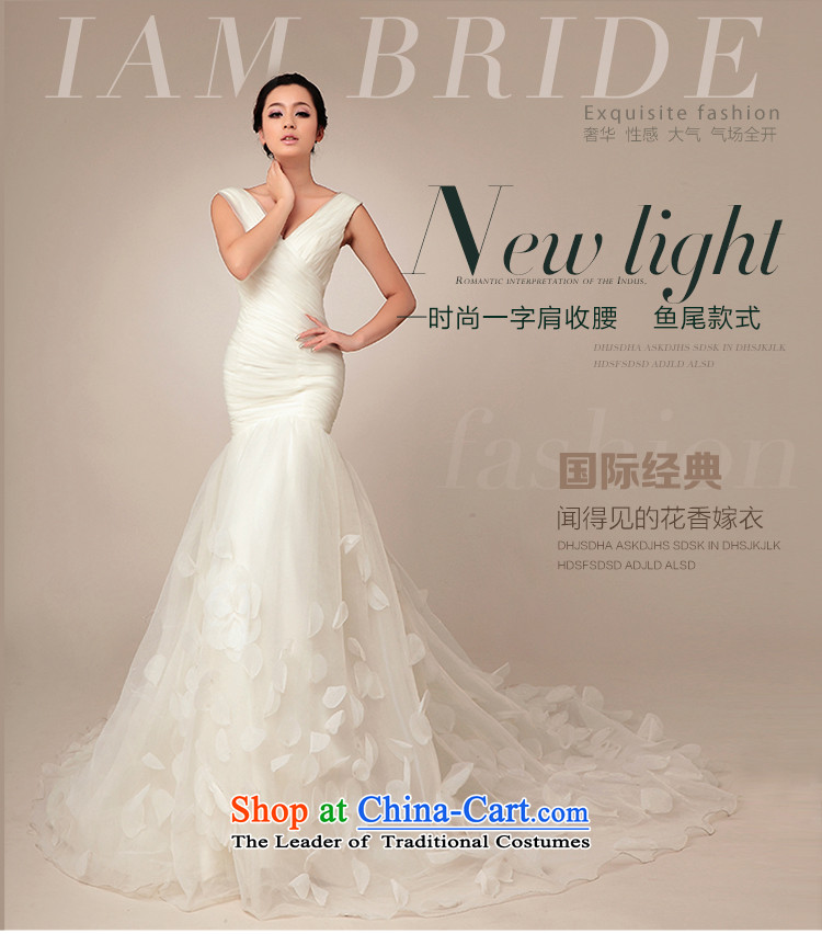 The 2015 new HIV bloom on the Korean version of the word shoulder straps satin crowsfoot large tail white retro graphics wedding dresses, Ms. thin white S picture, prices, brand platters! The elections are supplied in the national character of distribution, so action, buy now enjoy more preferential! As soon as possible.