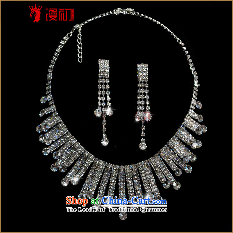 In the early 2015 bride walks wedding dresses accessories Korean brides Head Ornaments necklaces earrings wedding dress Accessory Kits and ornaments, spilling the early shopping on the Internet has been pressed.