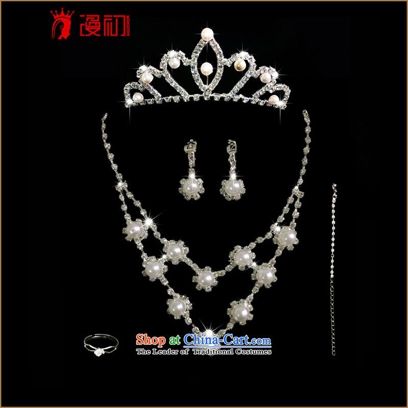In the early 2015 new man bride Head Ornaments 5 piece won wedding ornaments jewelry hair accessories crown necklace ear fall arrest wedding accessories white 5-piece set