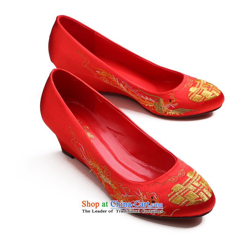 The dumping of the wedding dress shoes wedding new 2015 low rise with large red retro embroidery, marriages bows with low red 35 dumping shoes cheongsam wedding gown of shopping on the Internet has been pressed.