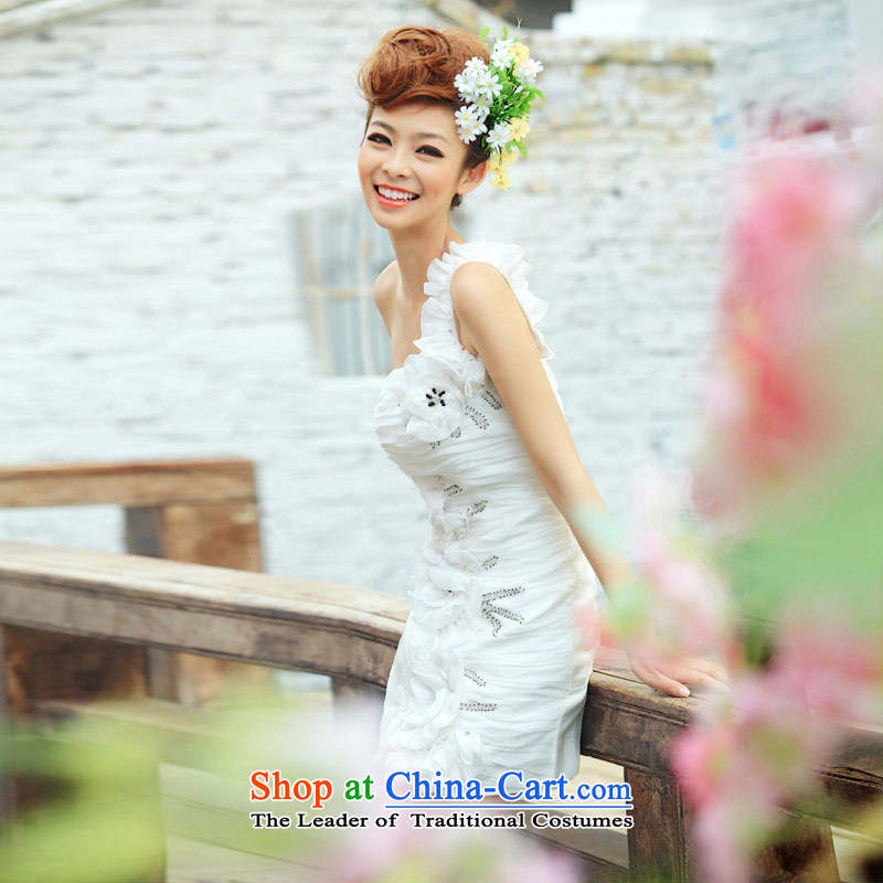A gala dinner serving toasting champagne marriages bridesmaid bride services serving the small Dress Short single shoulder 247 M from a dress bride shopping on the Internet has been pressed.