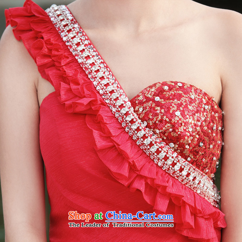 A bride wedding dress single shoulder length of service banquet service followed suit the new 233 L, a bride shopping on the Internet has been pressed.