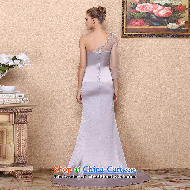 A Bride 2015 stylish and elegant dress shoulder tail dress banquet evening dresses drilling 696 S, a bride shopping on the Internet has been pressed.