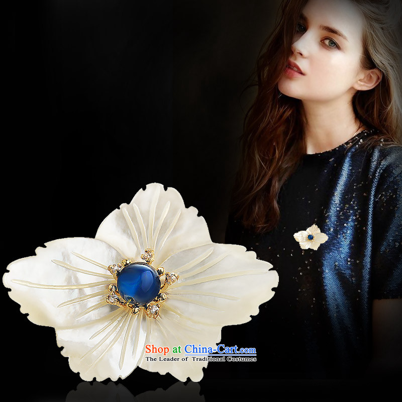 Special western deep-sea shells flowers temperament brooches female pin on the chest flower blossoms ,special,,, 2015 new birthday gift shopping on the Internet
